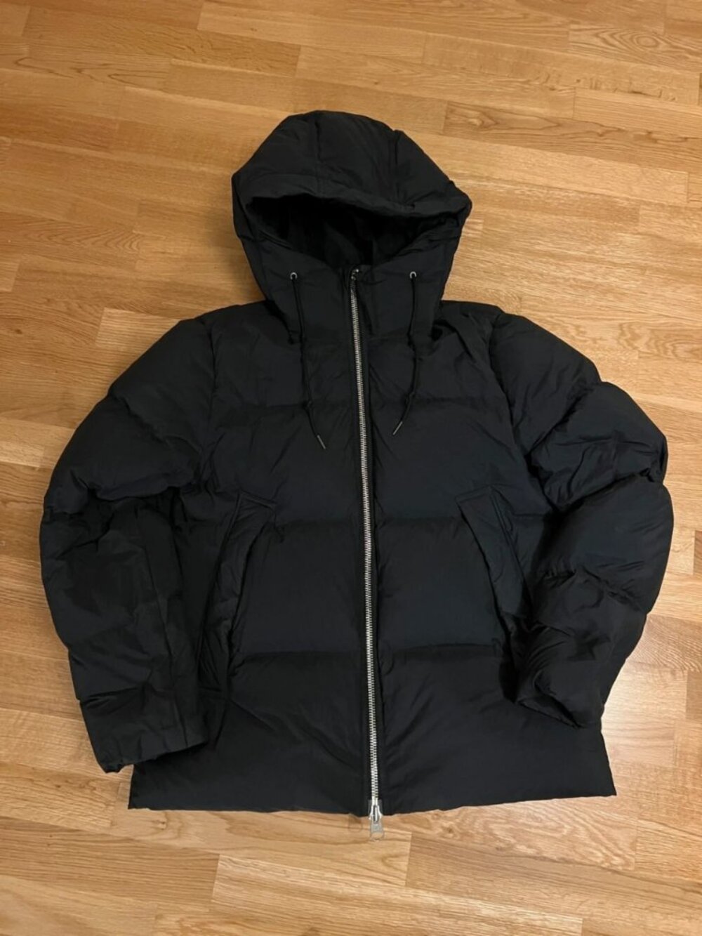 ARKET Men’s Puffer Jacket Black Size M